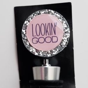 GLITTER LOOKIN GOOD WINE STOPPER